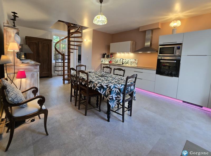 Photo n&deg;3 de :Arcachon agr�able maison 7/8 personnes terrasse privative