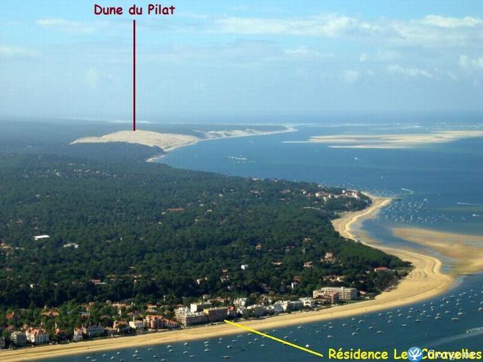 Photo n°1 de :STUDIO 1ere ligne plage pereire ACCES DIRECT PLAGE PEREIRE