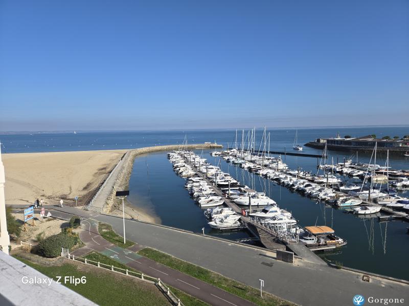 Photo n&deg;10 de :ARCACHON BEAU T2bis  VUE PANORAMIQUE MER GRAND BALCON 3/4 PERS;